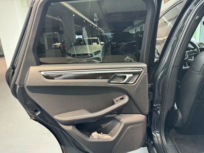 macan macan