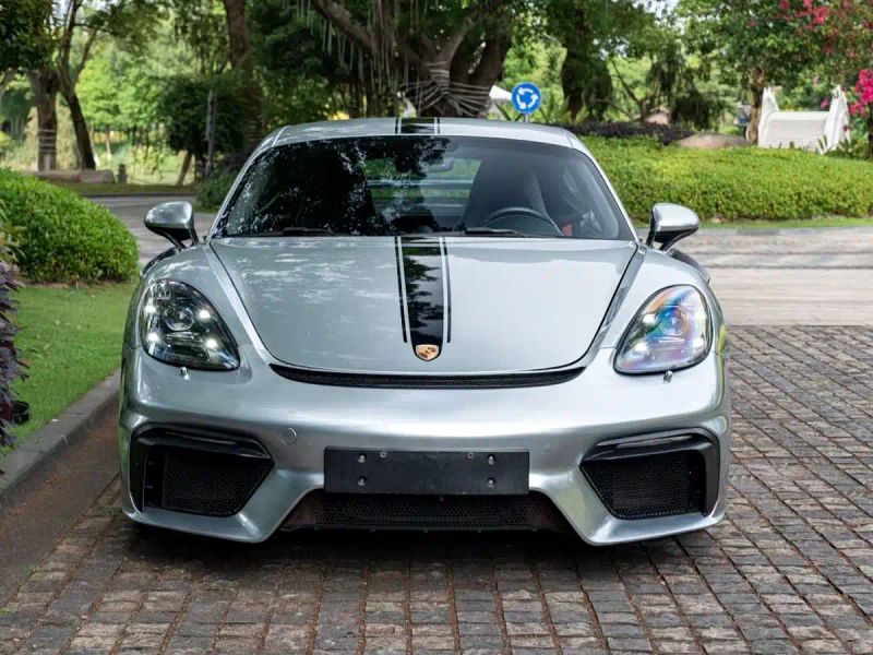 macan 718