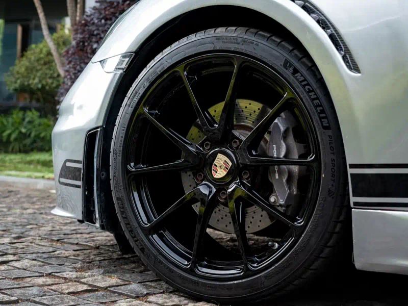 macan 718