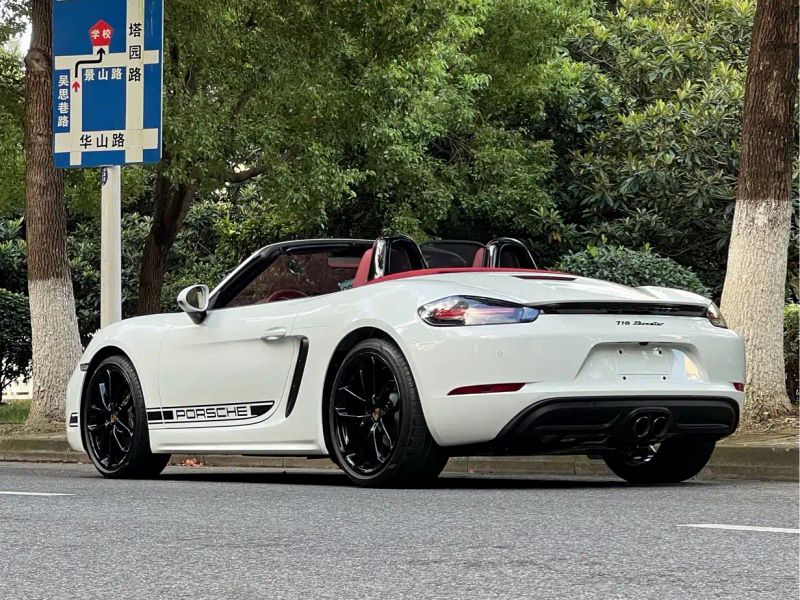 macan 718