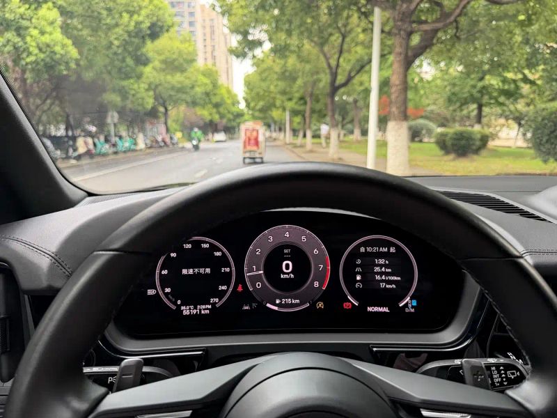 macan cayenne