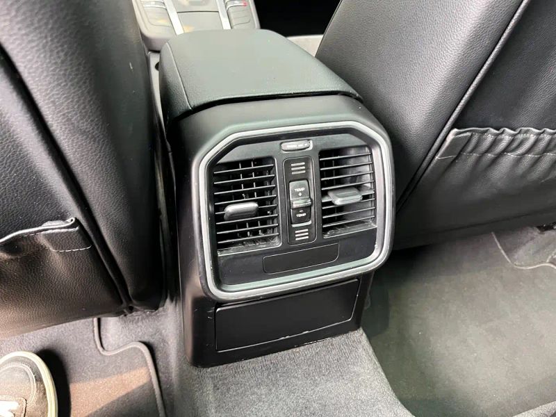 macan macan
