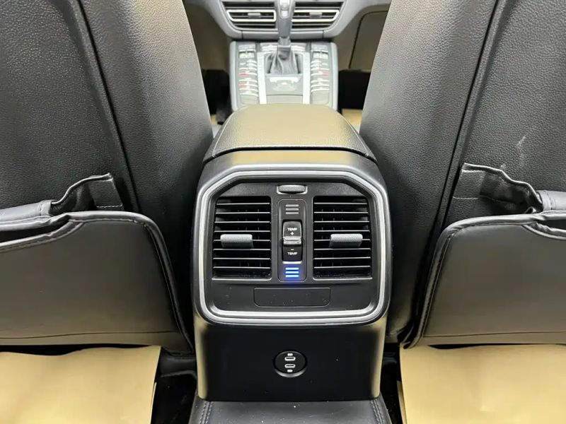 macan macan