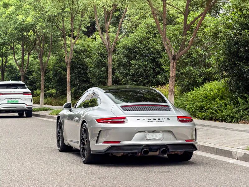 macan 911