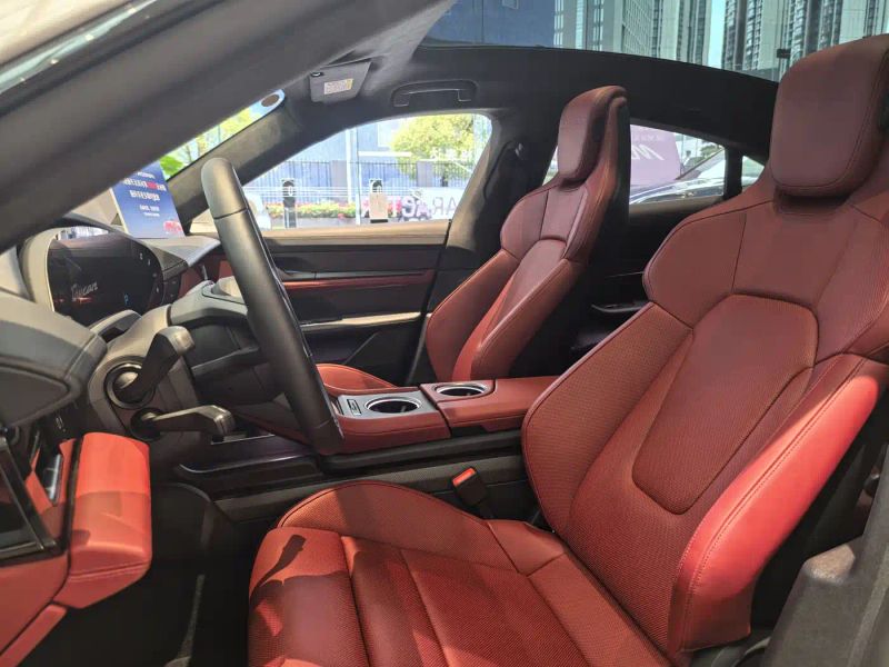 macan taycan