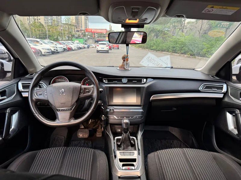 Peugeot peugeot_408