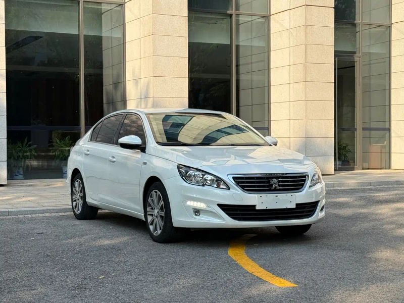 Peugeot 408
