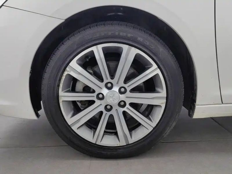 Peugeot peugeot_408
