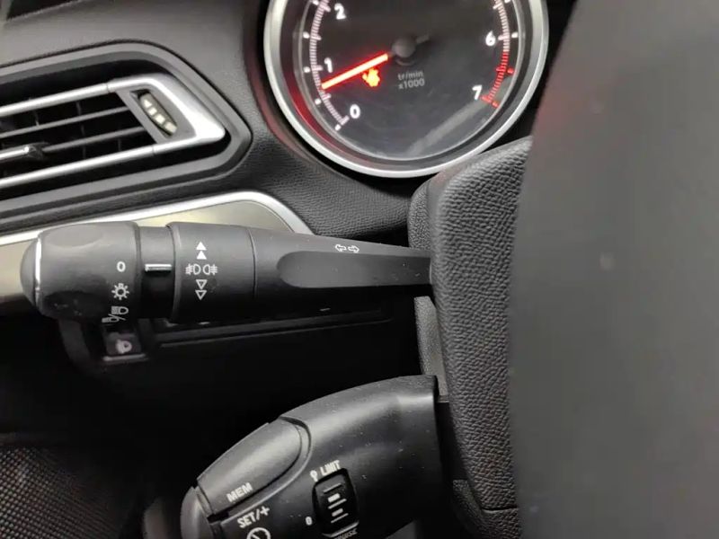 Peugeot peugeot_408