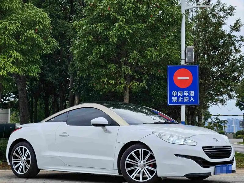 Peugeot RCZ