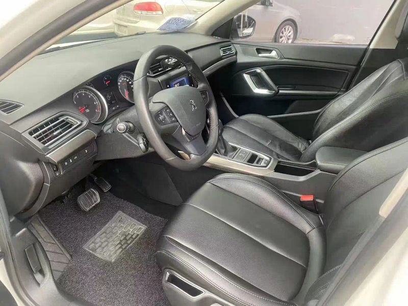 Peugeot peugeot_408