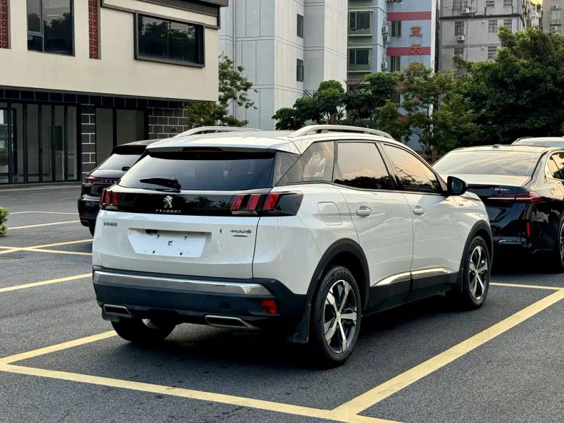 Peugeot 4008