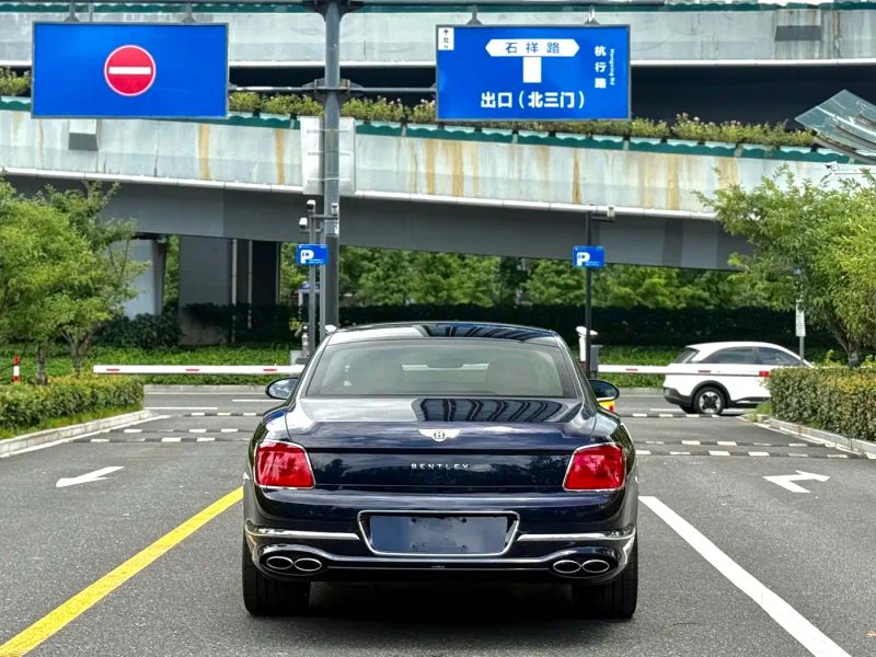 tian-yue sedan