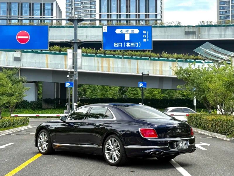 tian-yue sedan