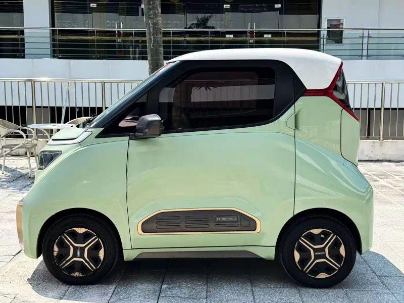 Baojun e