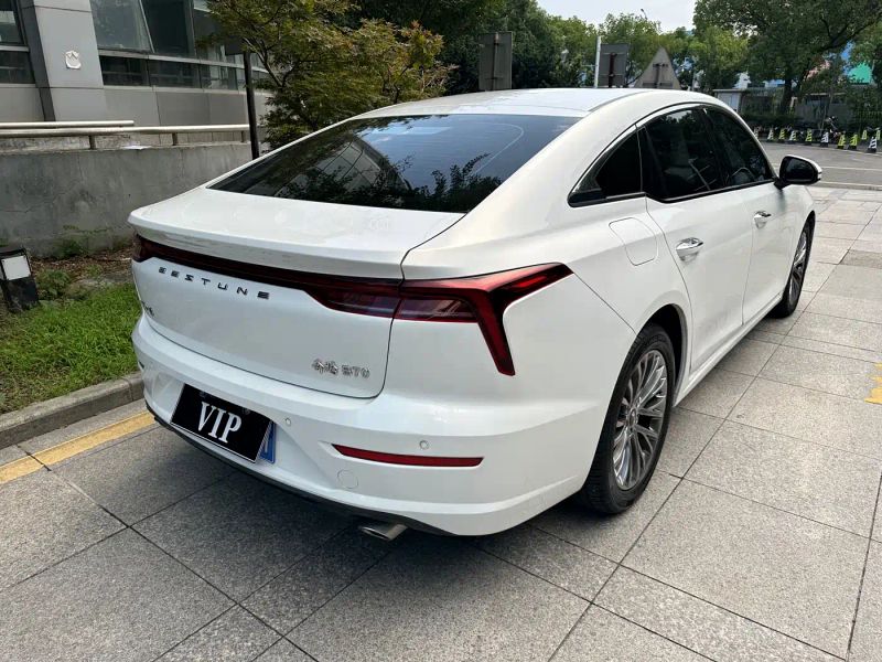 Besturn b70