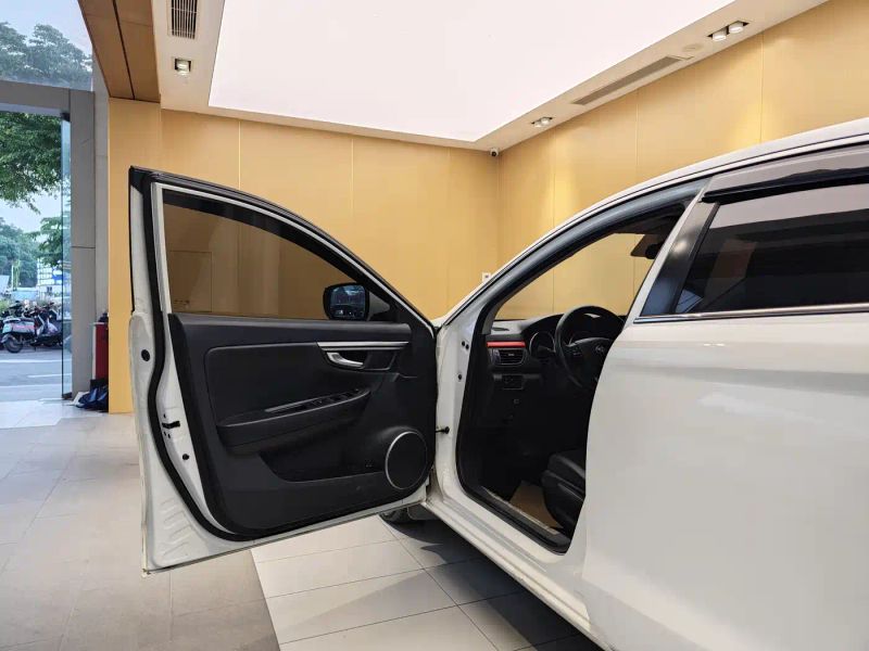 Besturn b50