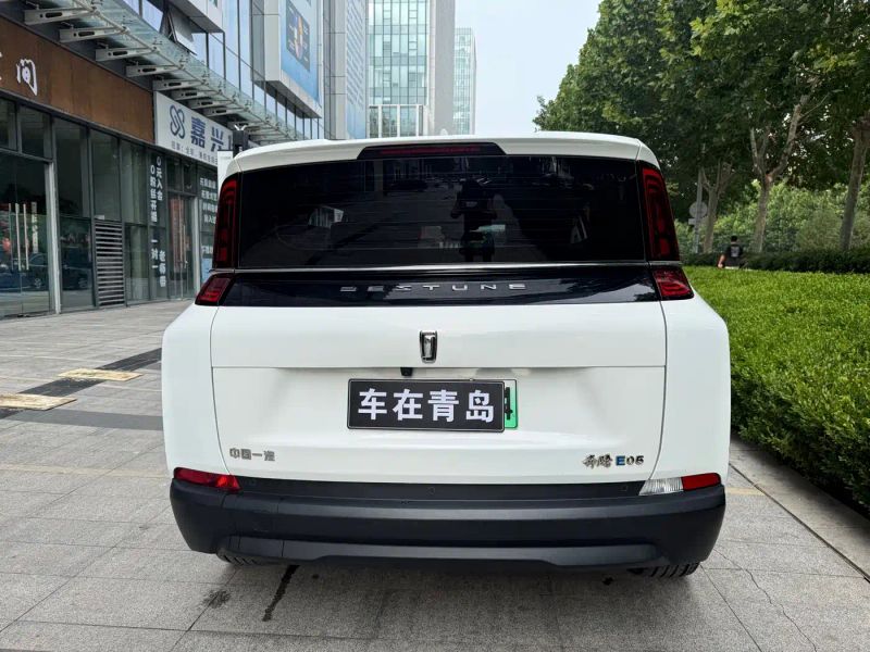 Besturn nat