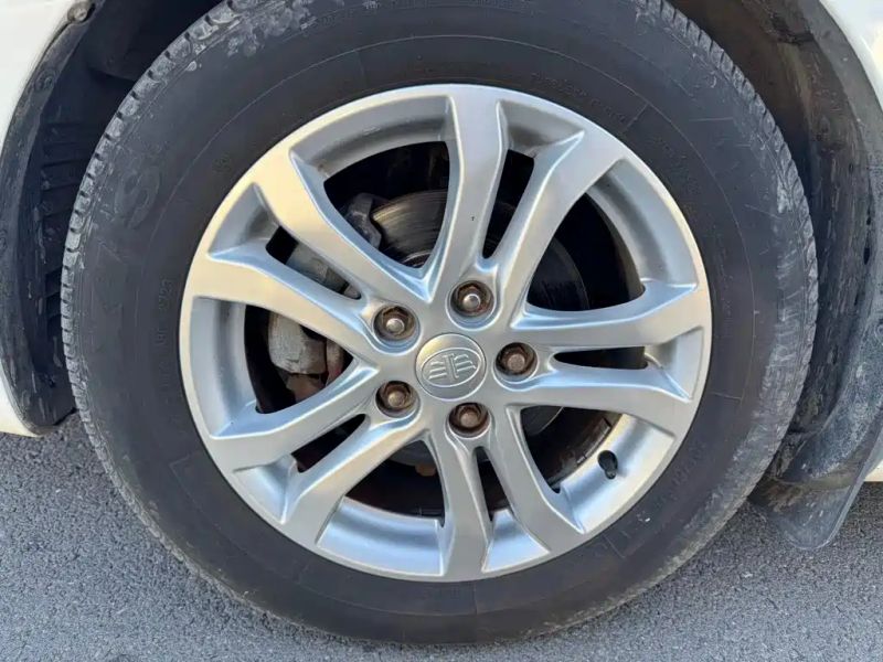 Besturn b50