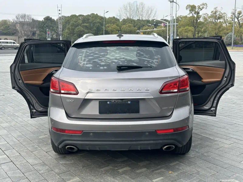Borgward bx7