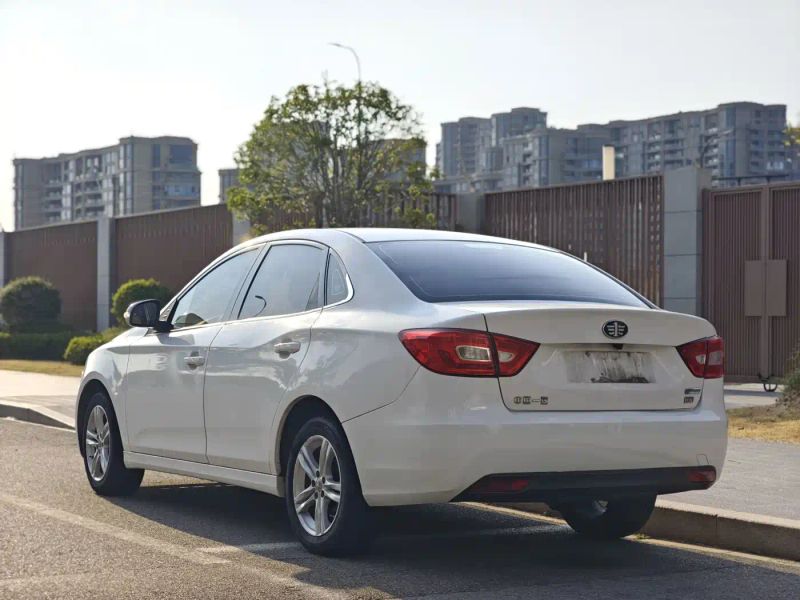 Besturn b