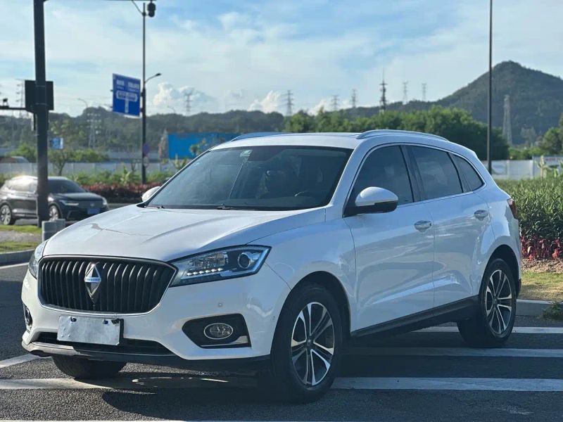 Borgward bx7