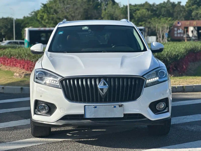 Borgward bx7