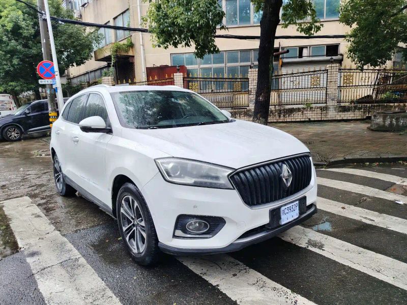 Borgward bx7
