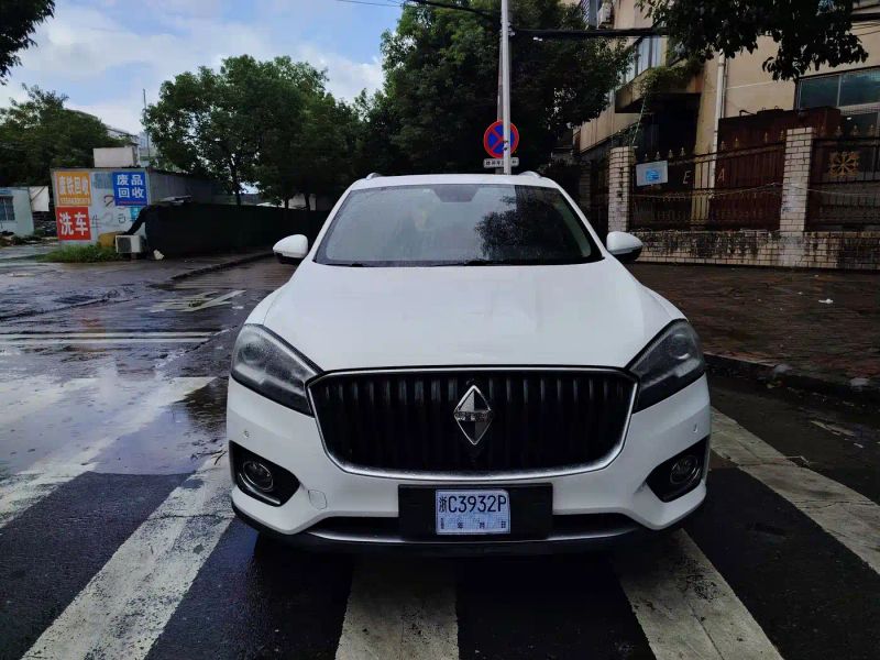 Borgward bx7