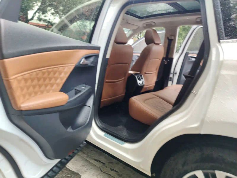Borgward bx7