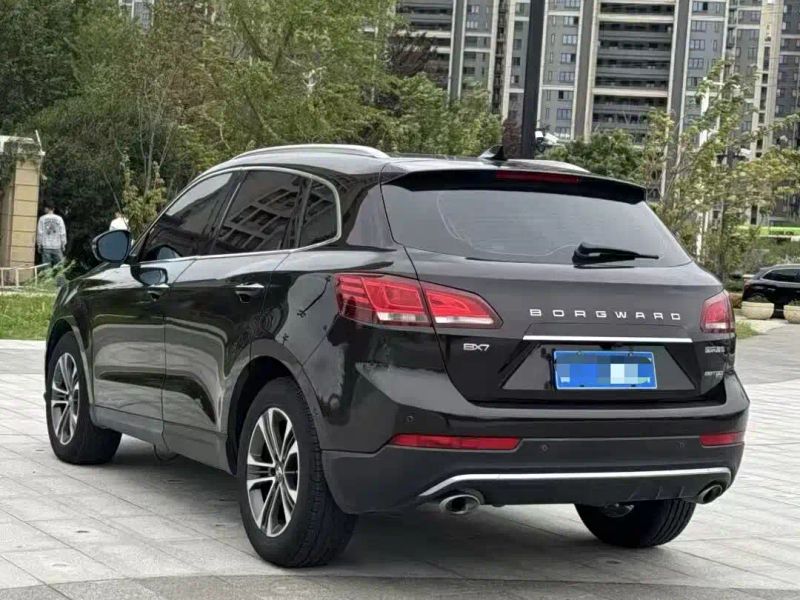 Borgward bx7