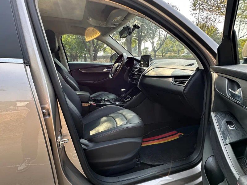 Borgward bx5