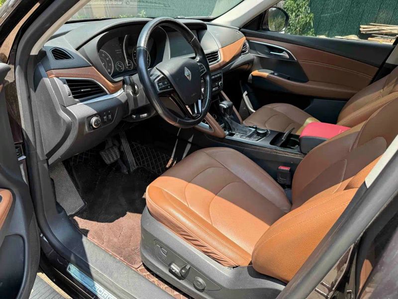 Borgward bx7