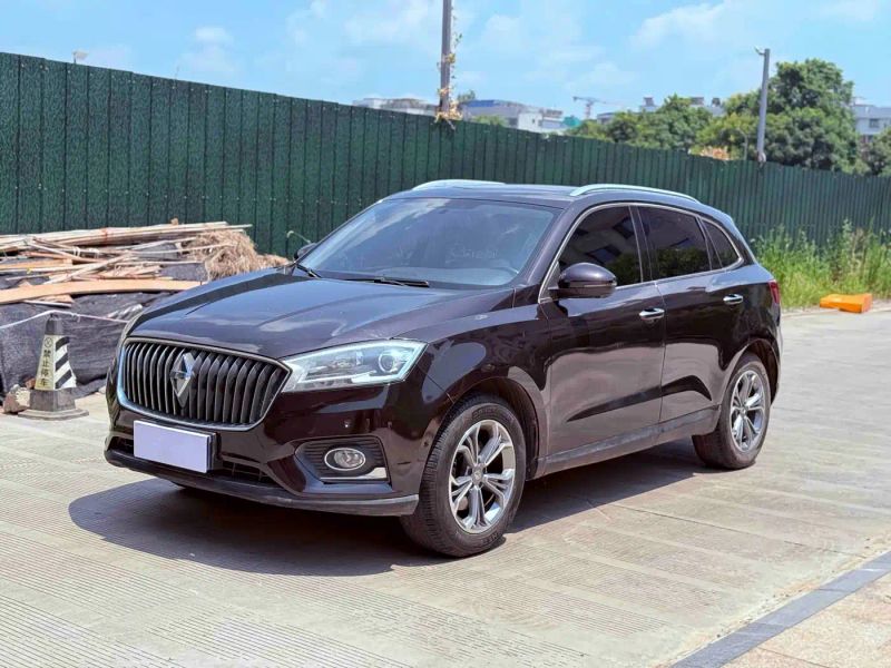 Borgward bx7