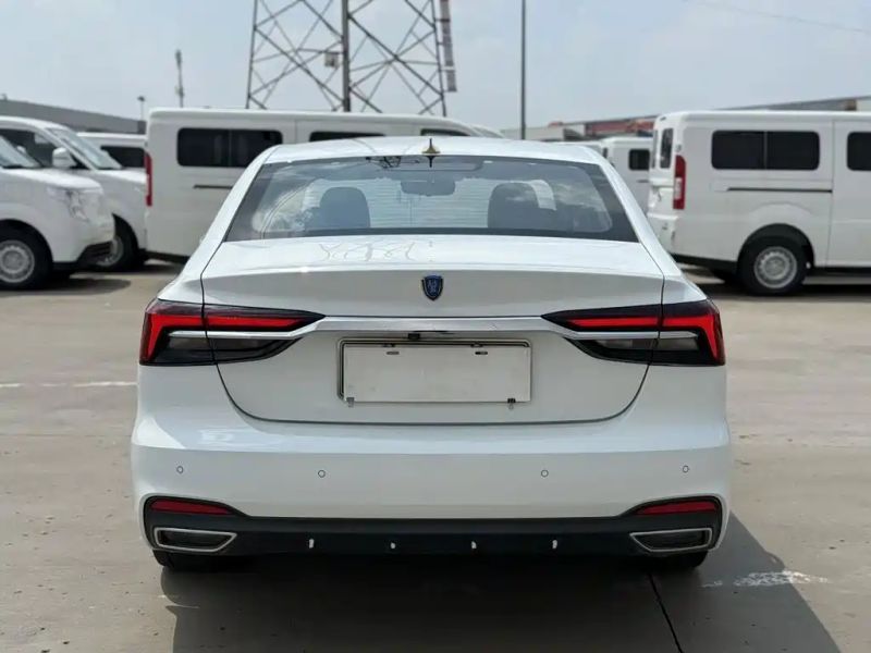 Roewe i6-max