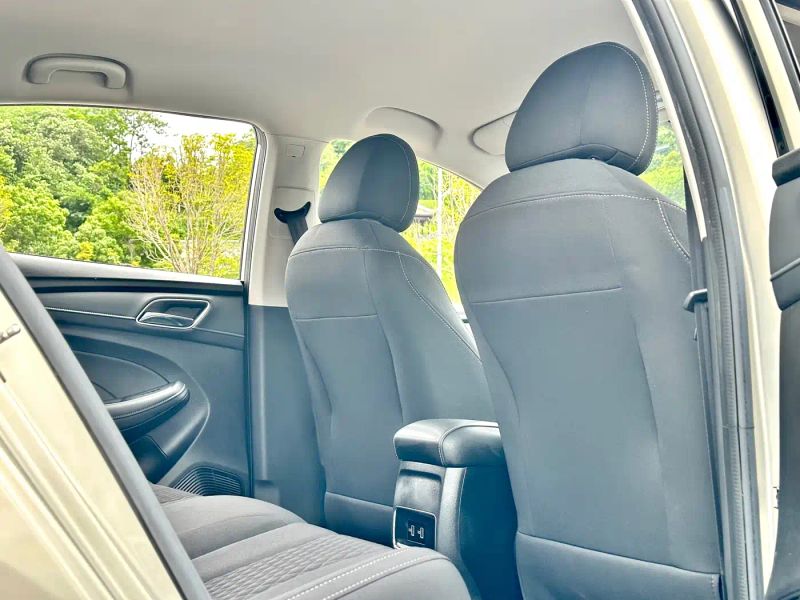 Roewe i5