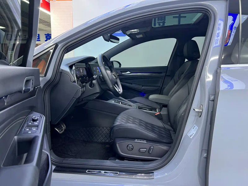 faw-volkswagen golf