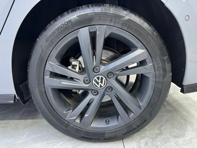 faw-volkswagen golf