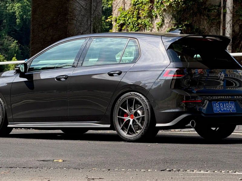 faw-volkswagen golf