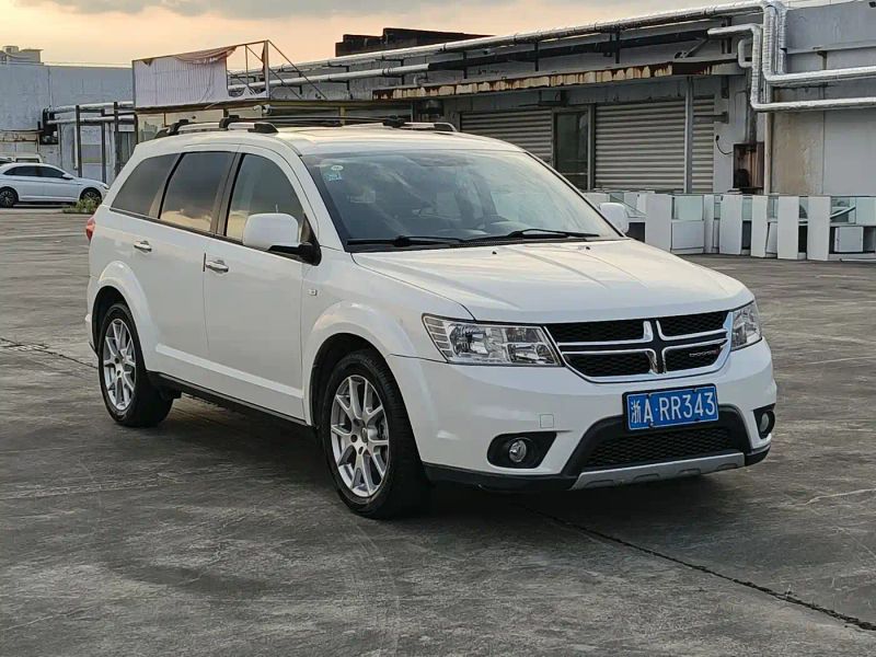 Dodge crossroad