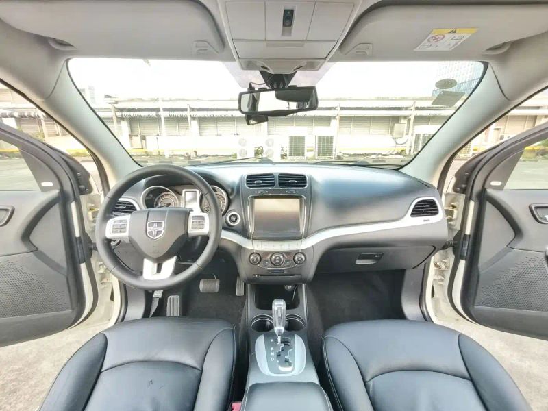 Dodge crossroad