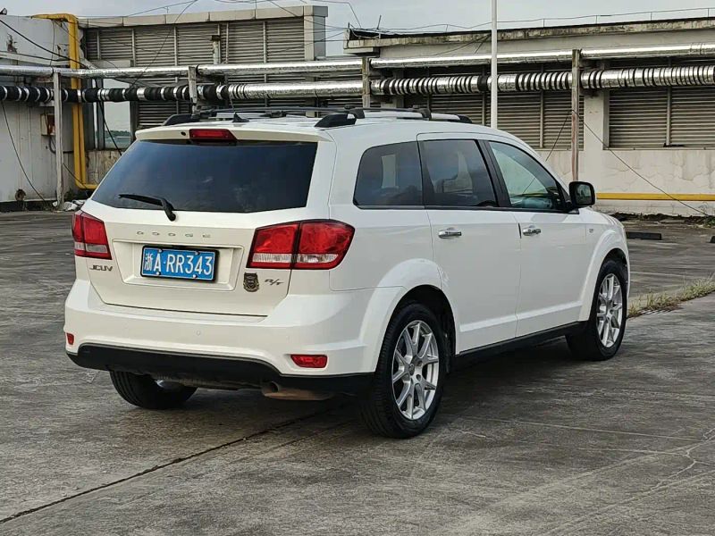 Dodge crossroad