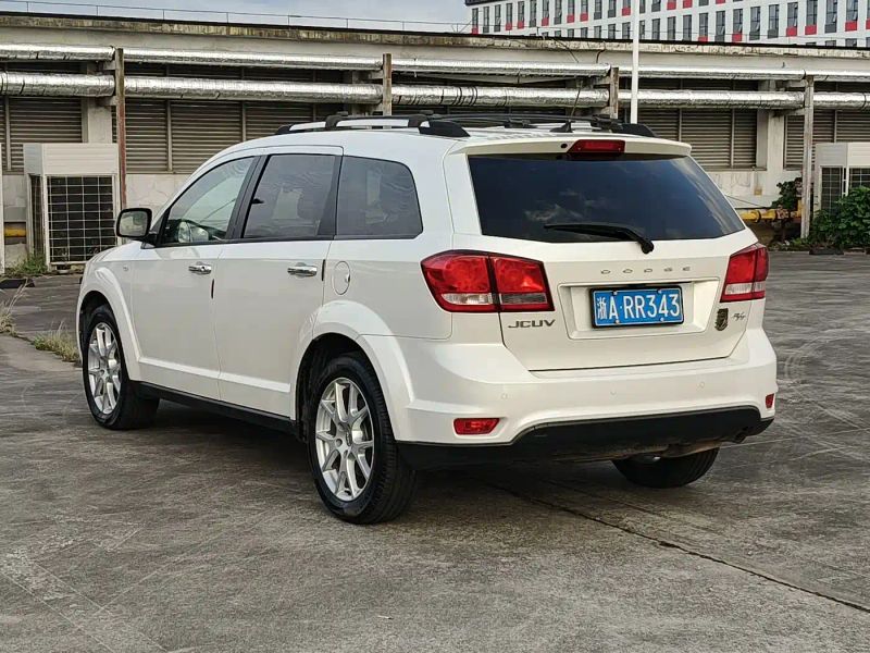 Dodge crossroad