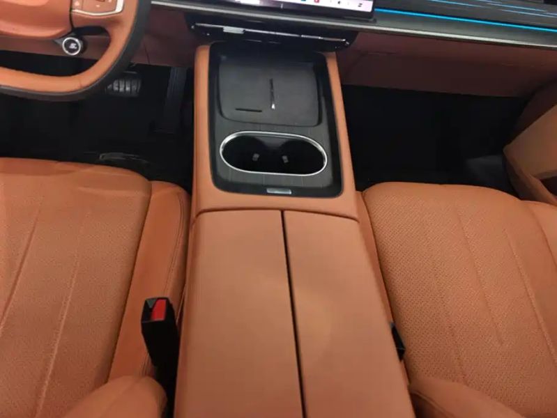 eπ 007