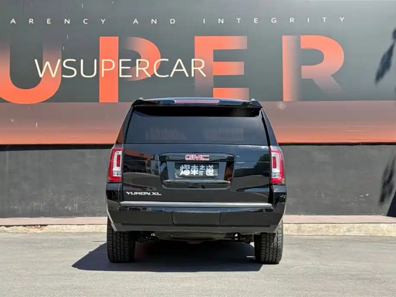 Hummer yukon