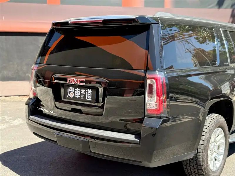 Hummer yukon