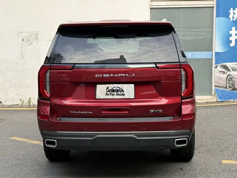Hummer yukon