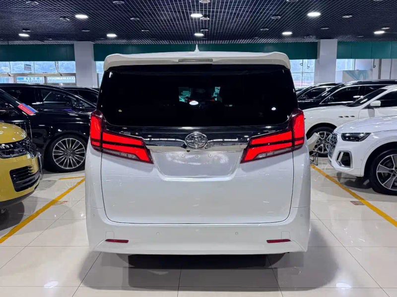 alphard alphard