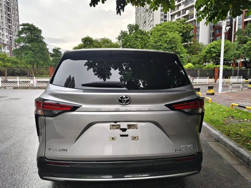alphard sienna