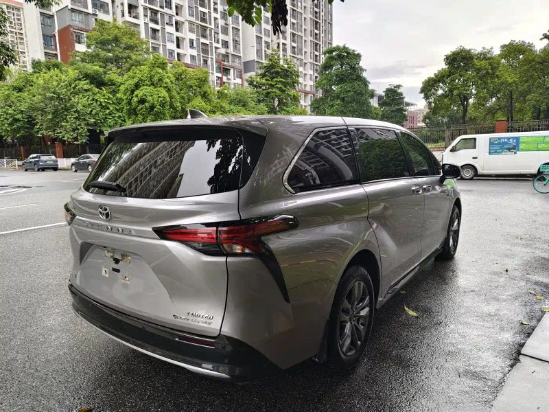 alphard sienna